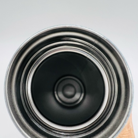 GRAY MALIN X CORKCICLE 16 OZ INSULATED WATER HYDRATION BOTTLE WITH BEACH SCENE - Picture 7 of 13